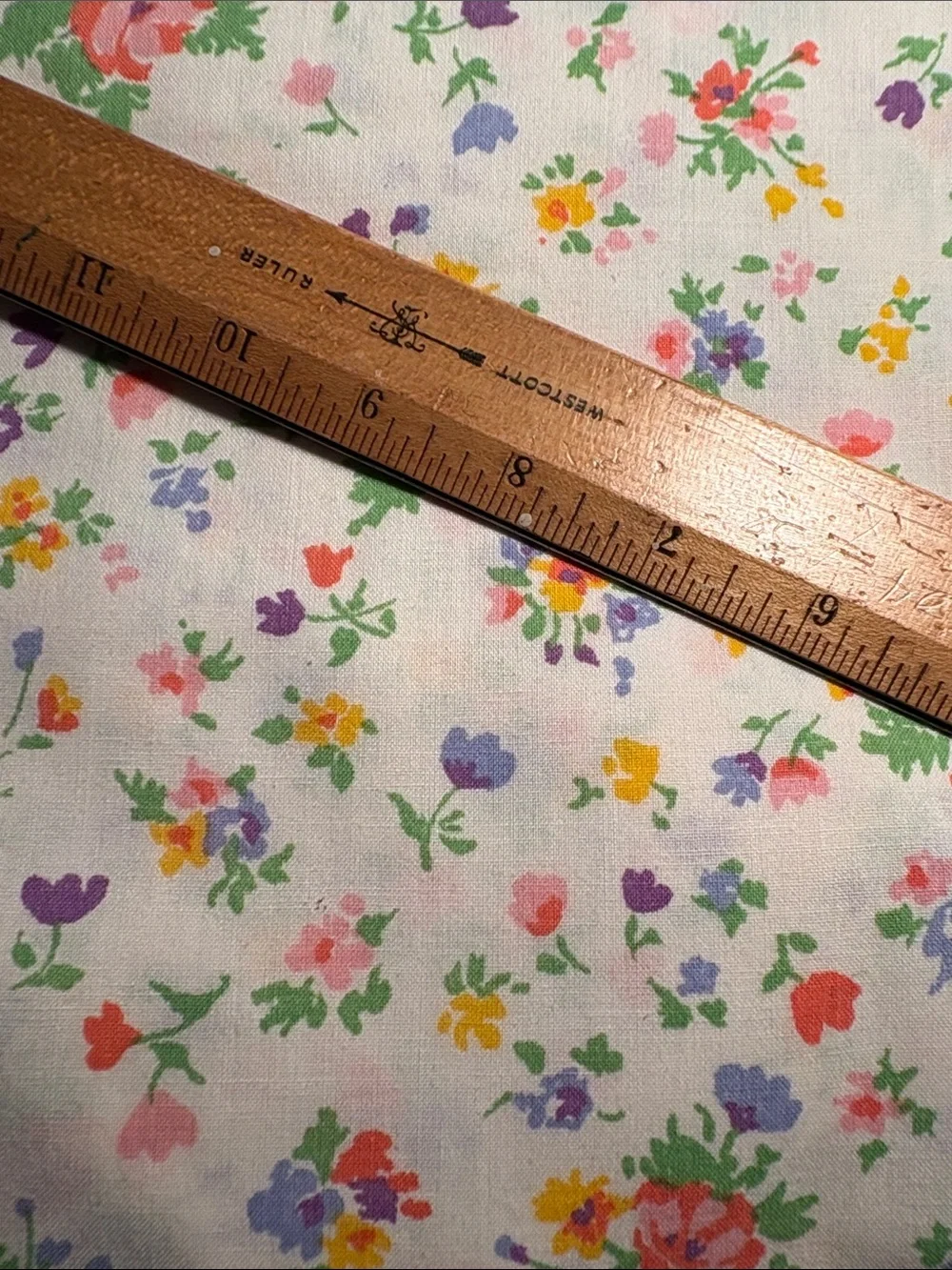Vintage full size flat and fitted White Floral Cotton Multi-Colored Flowers. RR